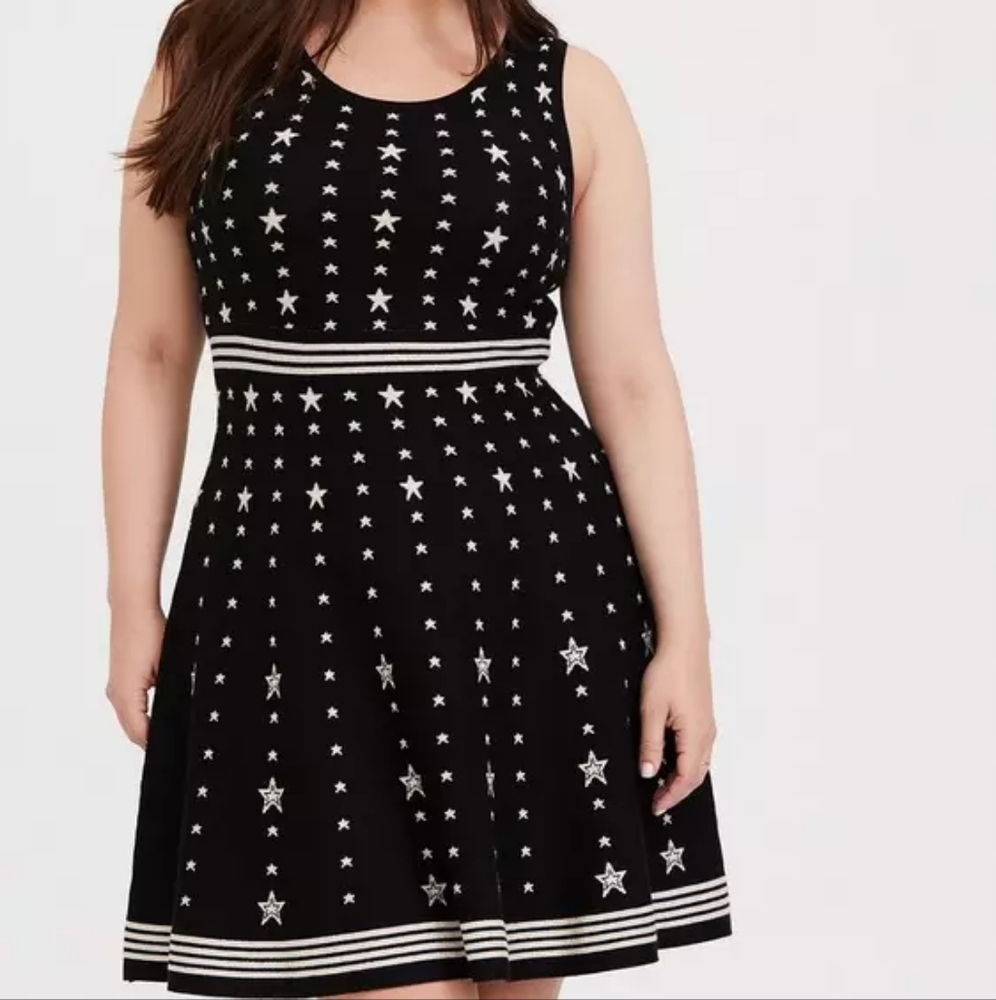 Torrid 4x Starry Black Sleeveless Dress
